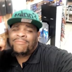 Meet your Posher, Quaison